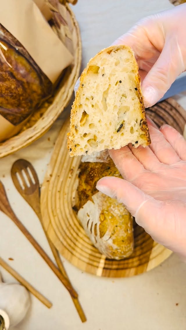 kitchen at dawn · 06:14